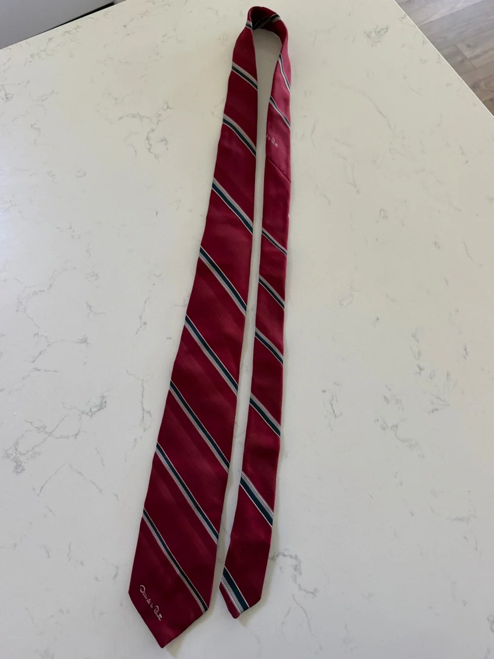 Oscar de la Renta Men's Burgundy Diagonal Stripe Tie with Navy & White Accents